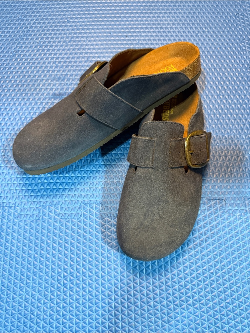 Womens Suede Slip-On Clogs with Buckle NWOT - White Mountain Footbeds - Navy